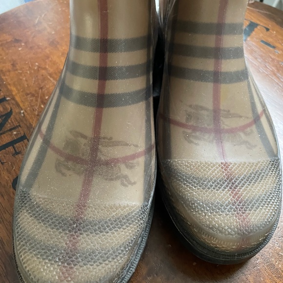 Burberry tall rain boots - Picture 4 of 6